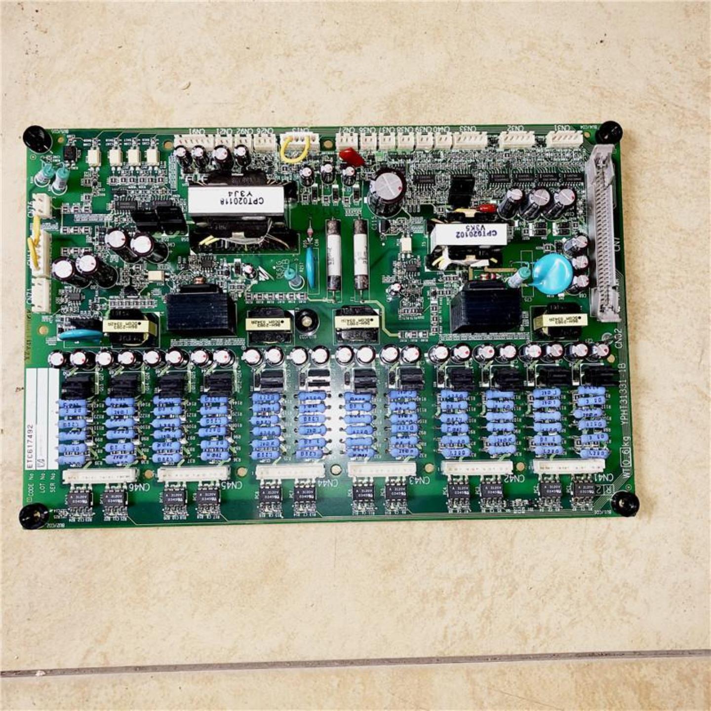 ETC617492安川变频器G7系列185-200-220KW主板驱动板电源板6174