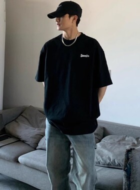 黑色简约美式重磅纯棉短袖t恤男生潮牌夏季2025新款潮流基础上衣