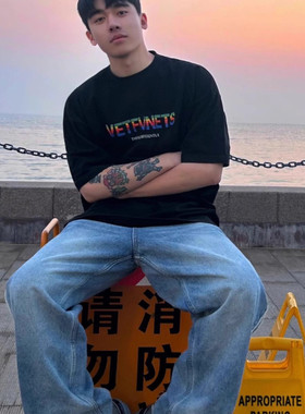 黑色245g重磅纯棉t恤短袖男生夏季2025新款美式潮牌潮流字母上衣