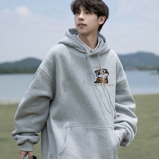 秋冬国潮街头痞帅印花连帽卫衣男生潮牌潮流加绒男款宽松百搭上衣