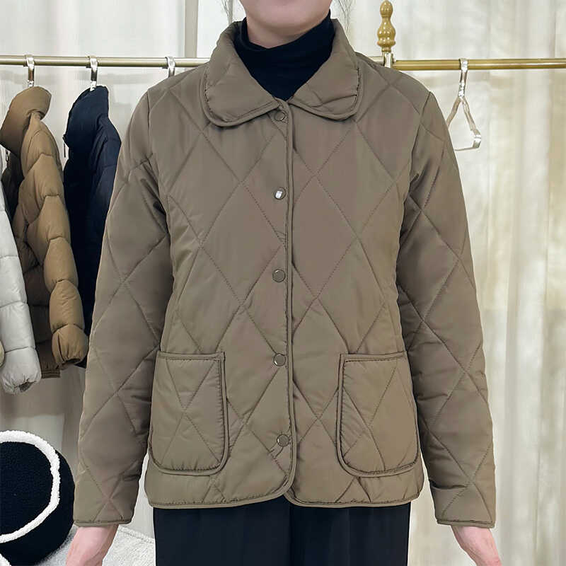 妈妈轻薄小棉衣2024新款中老年装短款气质翻领棉服外套女式棉袄