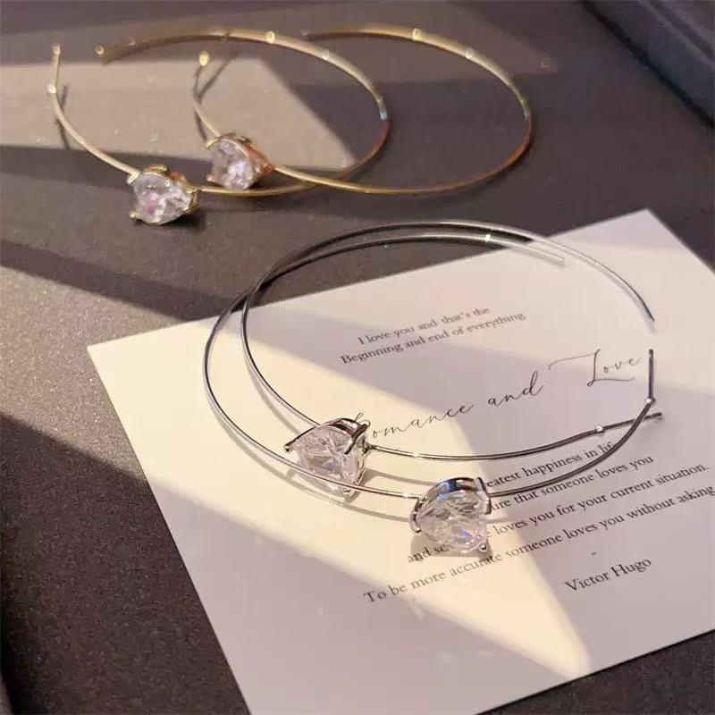 慧慧来自星星女装店  新款时尚洋气款高级感简约气质爱心耳环