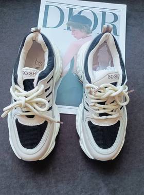 慧慧来自星星女装店  19103新款网面透气百搭老爹鞋SOSSS