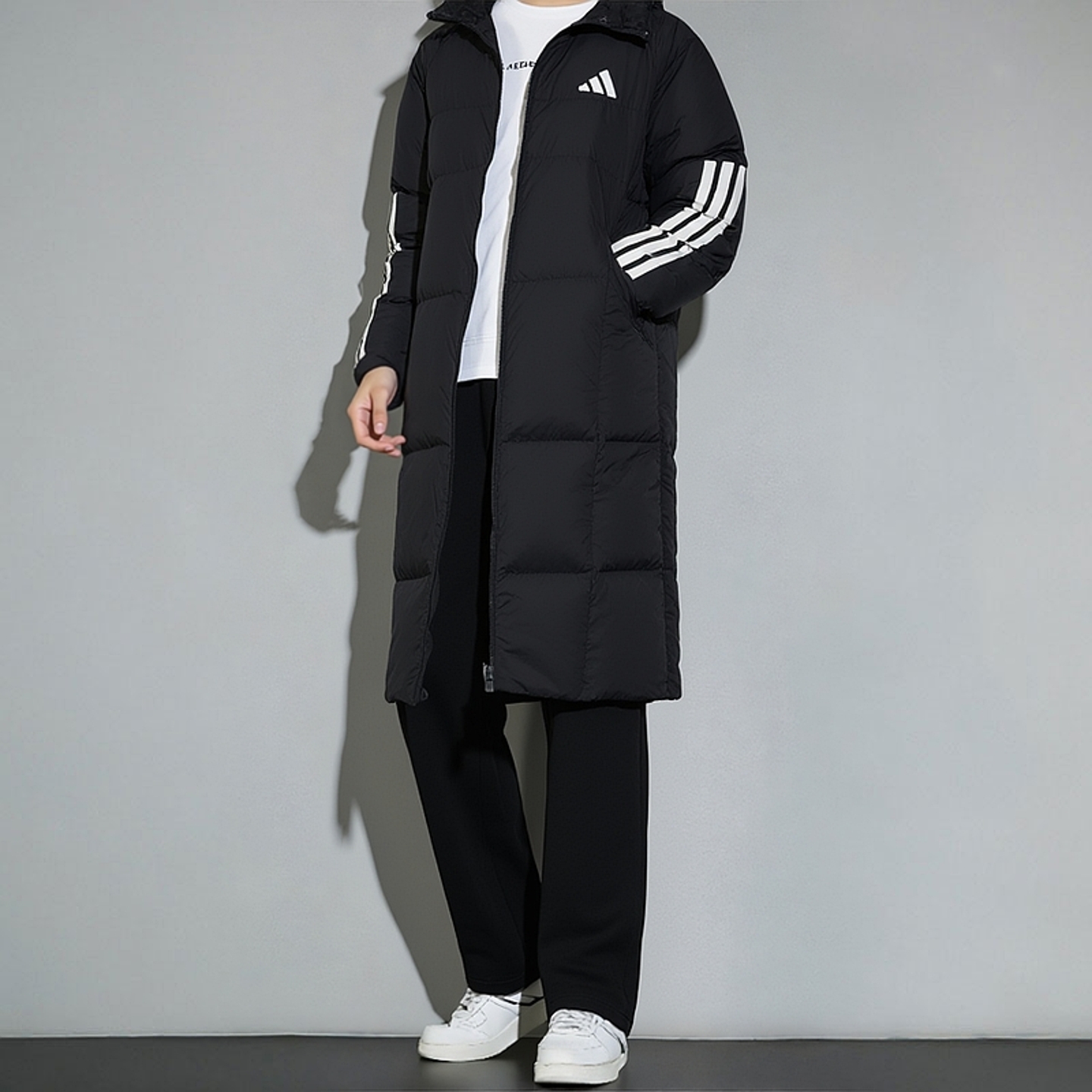 阿迪达斯男装羽绒服连帽外套