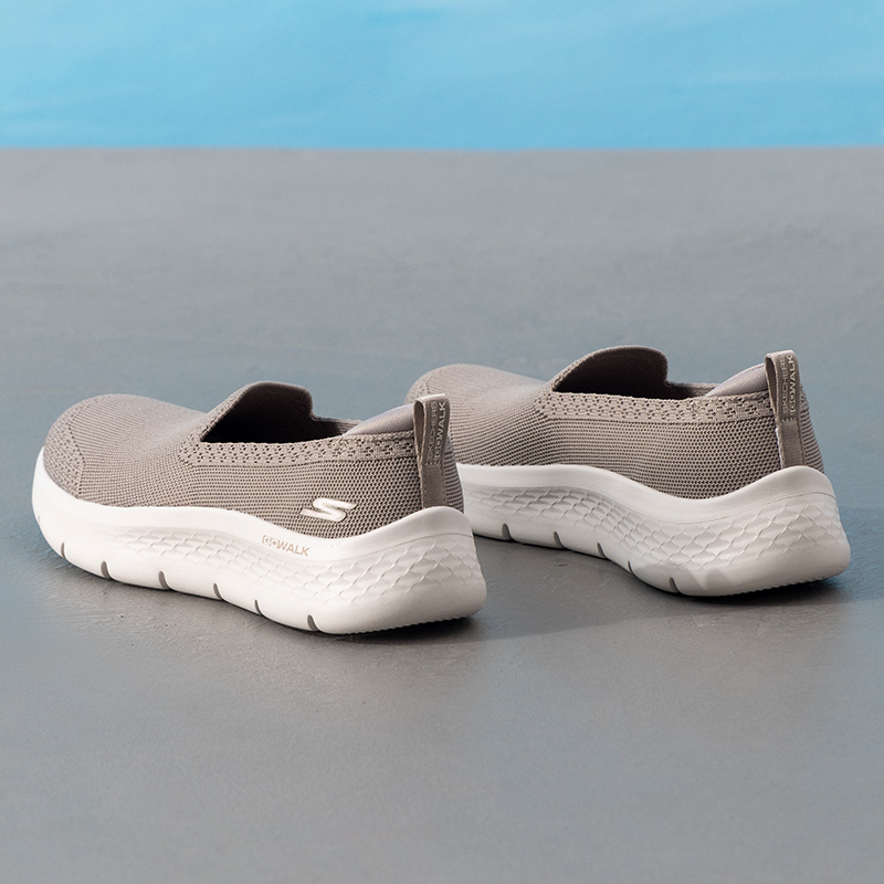 斯凯奇女鞋25冬季新款运动鞋一脚蹬穿脱健步鞋妈妈鞋轻便休闲鞋