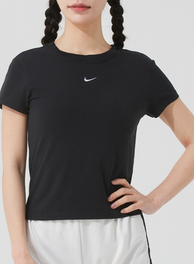 NIKE耐克黑色短袖女装圆领休闲半袖短款T恤透气上衣运动服FV5509