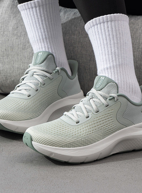 UA安德玛女子减震跑步鞋女鞋春季新款Charged Rogue 5运动鞋跑鞋