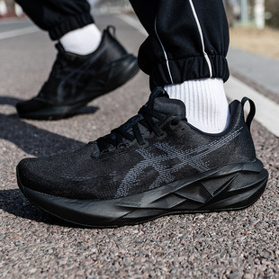ASICS亚瑟士男鞋宽楦2E黑武士NOVABLAST 5减震休闲跑步鞋1011B975