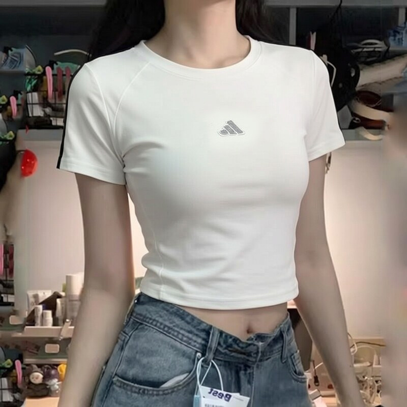 阿迪达斯女装DCE BABY TEE三条纹舞动系列运动服短款修身短袖T恤