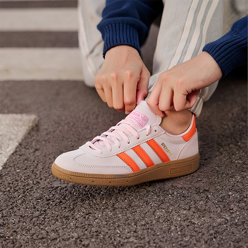 阿迪达斯三叶草休闲鞋女鞋子2025冬季德训鞋低帮板鞋运动鞋JS0250