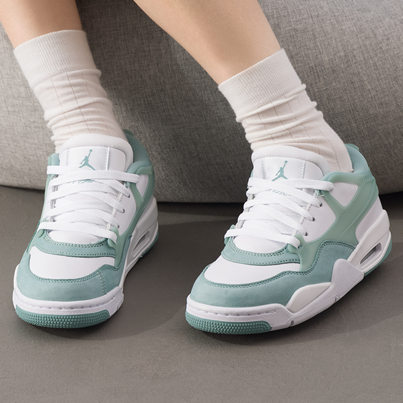 NIKE耐克实战缓震篮球鞋女鞋冬季新款AIR JORDAN 4 RM运动鞋球鞋