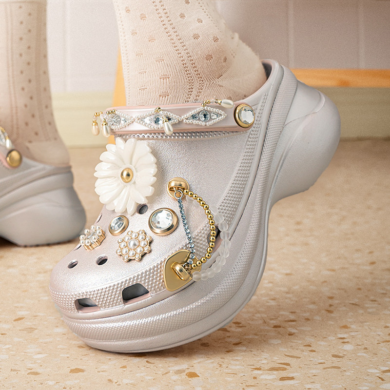 卡骆驰crocs璀璨珠花小鲸鱼洞洞鞋时尚包头女鞋户外沙滩鞋211
