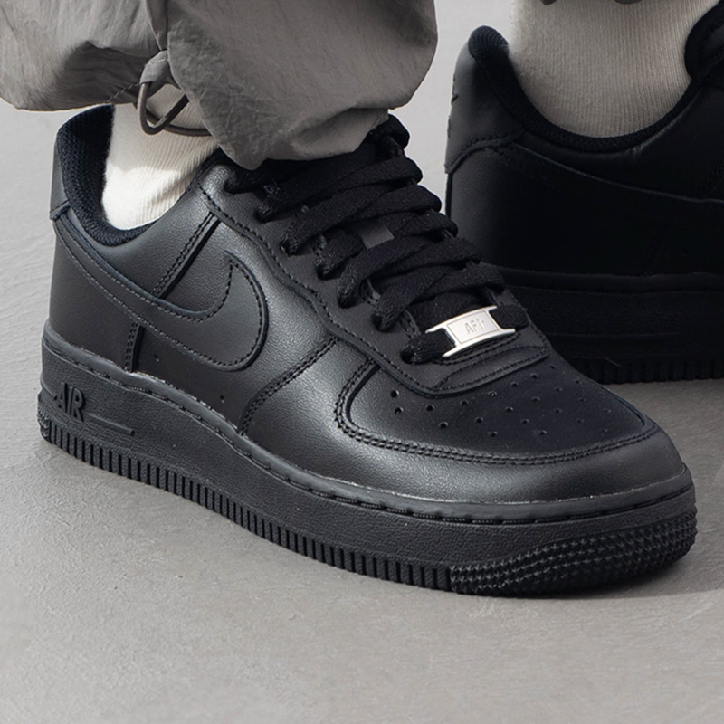 Nike耐克女子空军一号运动休闲鞋