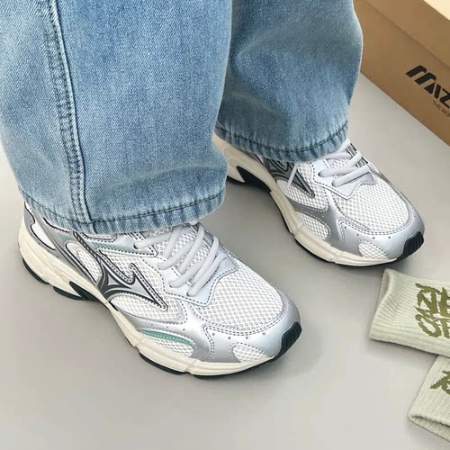 Mizuno美津浓SPEED2K跑鞋