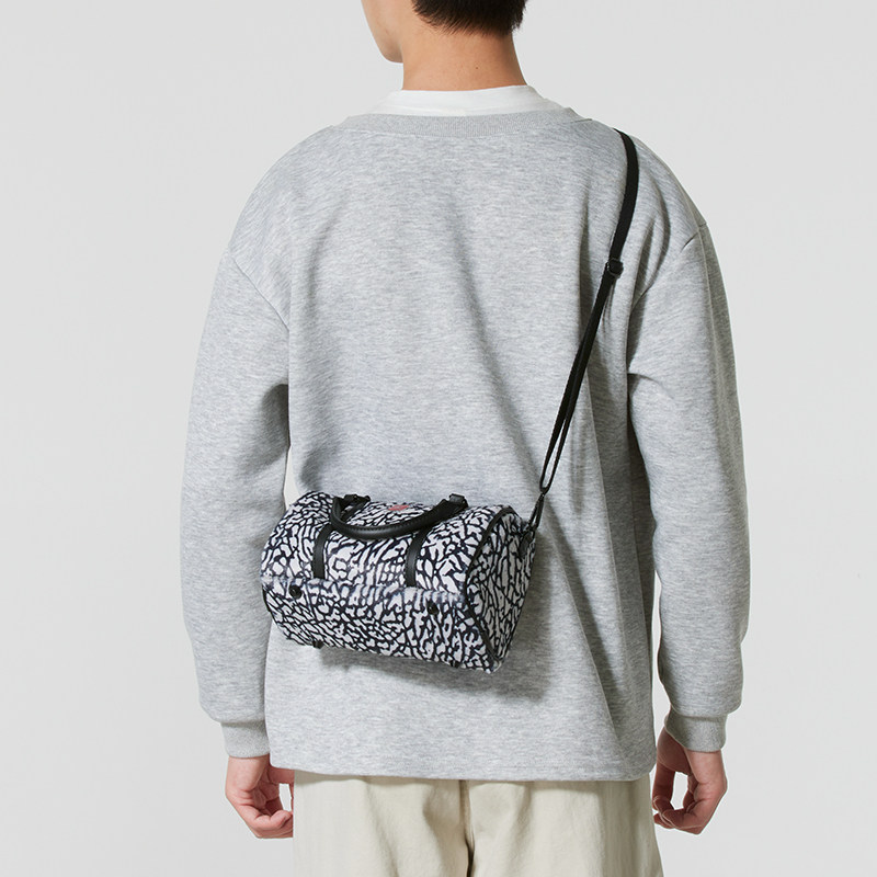 耐克男包女包 2026新款时尚单肩包户外出行旅游斜跨包运动休闲包