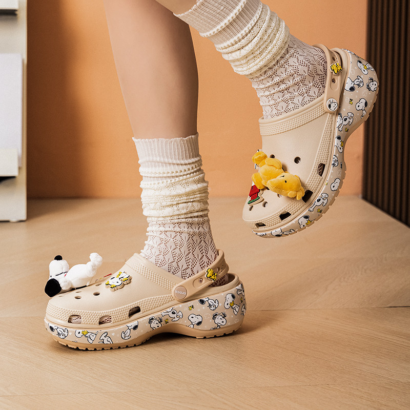 Crocs卡骆驰史努比云朵洞洞鞋女鞋厚底轻便凉鞋运动沙滩鞋凉拖鞋,户外/登山/野营/旅行用品,沙滩鞋/凉鞋/拖鞋,淘宝优惠券,粉丝福利购,淘宝优惠卷