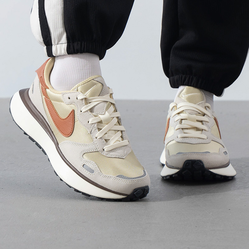 NIKE耐克跑鞋女鞋2025冬季新款休闲鞋缓震轻便透气运动鞋FD2196