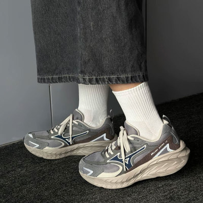 Mizuno美津浓女鞋老爹鞋25冬季新款运动鞋轻便减震跑步鞋ASTRO LS