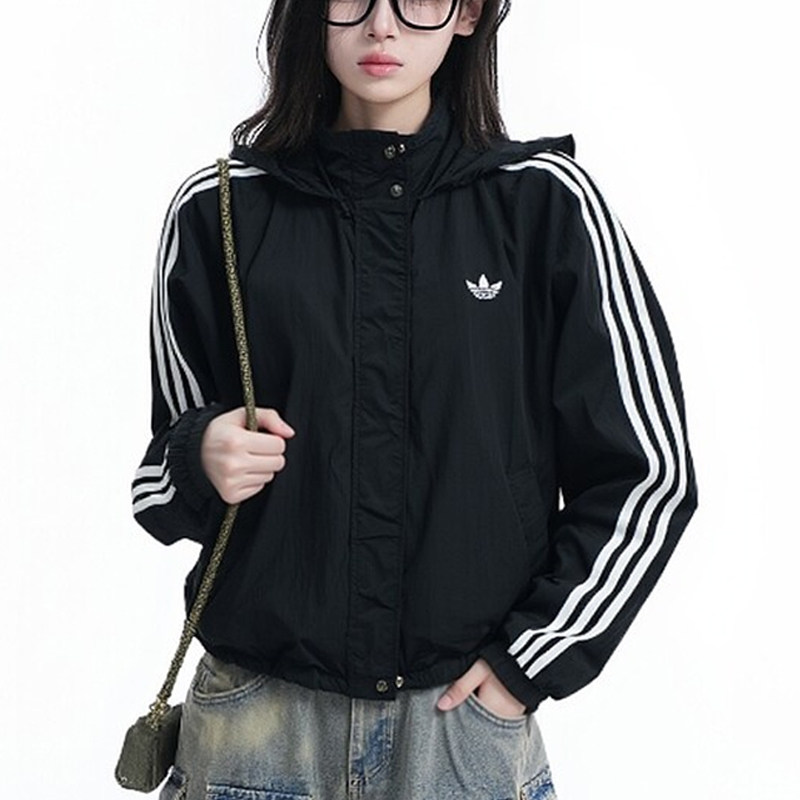 阿迪达斯三叶草外套女装春季新款经典运动服薄款透气连帽梭织夹克