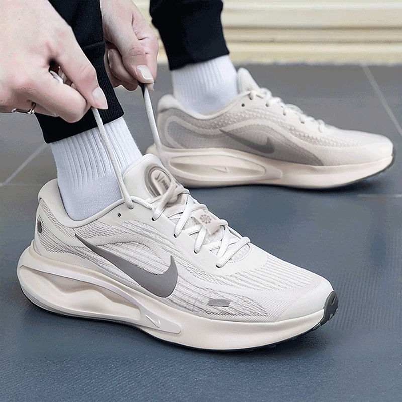 NIKE耐克男鞋官方正品 JOURNEY RUN轻便透气网面缓震跑步鞋休闲鞋,运动鞋new,运动休闲鞋,淘宝优惠券,粉丝福利购,淘宝优惠卷