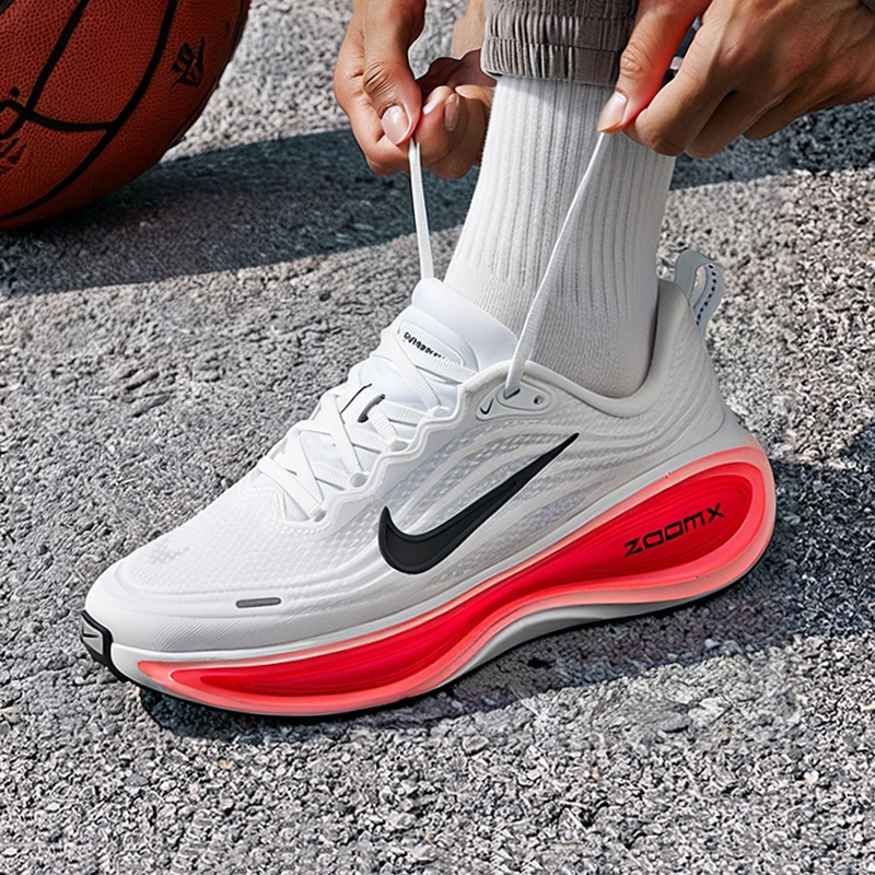 Nike耐克正品跑鞋男鞋25冬季新款VOMERO PLUS运动鞋跑步鞋HV8150