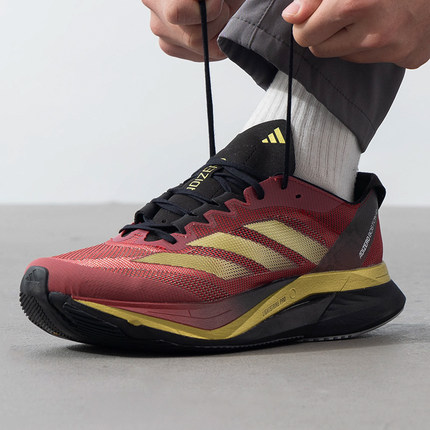 阿迪达斯缓震跑步鞋男鞋冬季新款男子轻便慢跑鞋低帮运动鞋JS1919