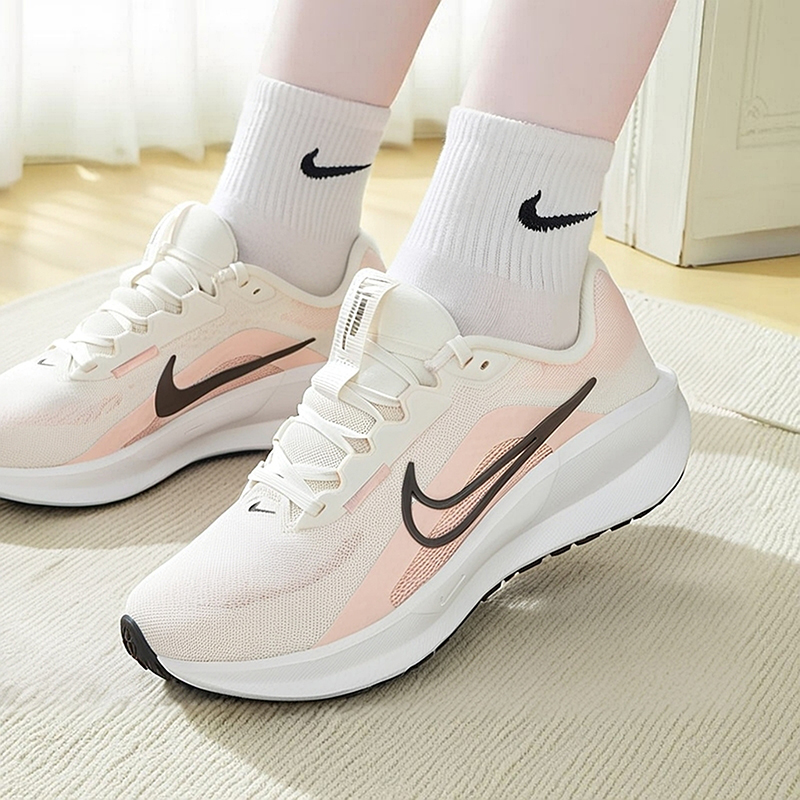 nike耐克官方正品跑步鞋女鞋秋季新款运动鞋透气耐克跑鞋fd6476