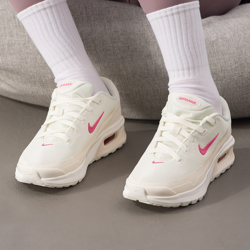 NIKE耐克缓震轻便运动鞋女鞋冬季新款AIR MAX BIA气垫鞋休闲鞋子
