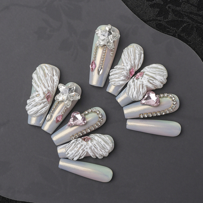 魔镜粉立体浮雕蝴蝶长梯轻奢美甲