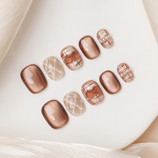 Piggy【焦糖布蕾】纯手工穿戴甲美拉德菱格纹猫眼秋冬新款显白