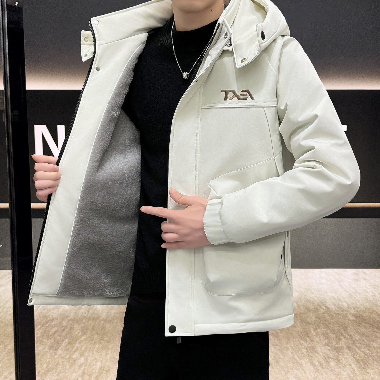 轻奢防寒外套男士秋冬季加绒加厚二棉保暖冲锋衣棉服高端青年棉袄