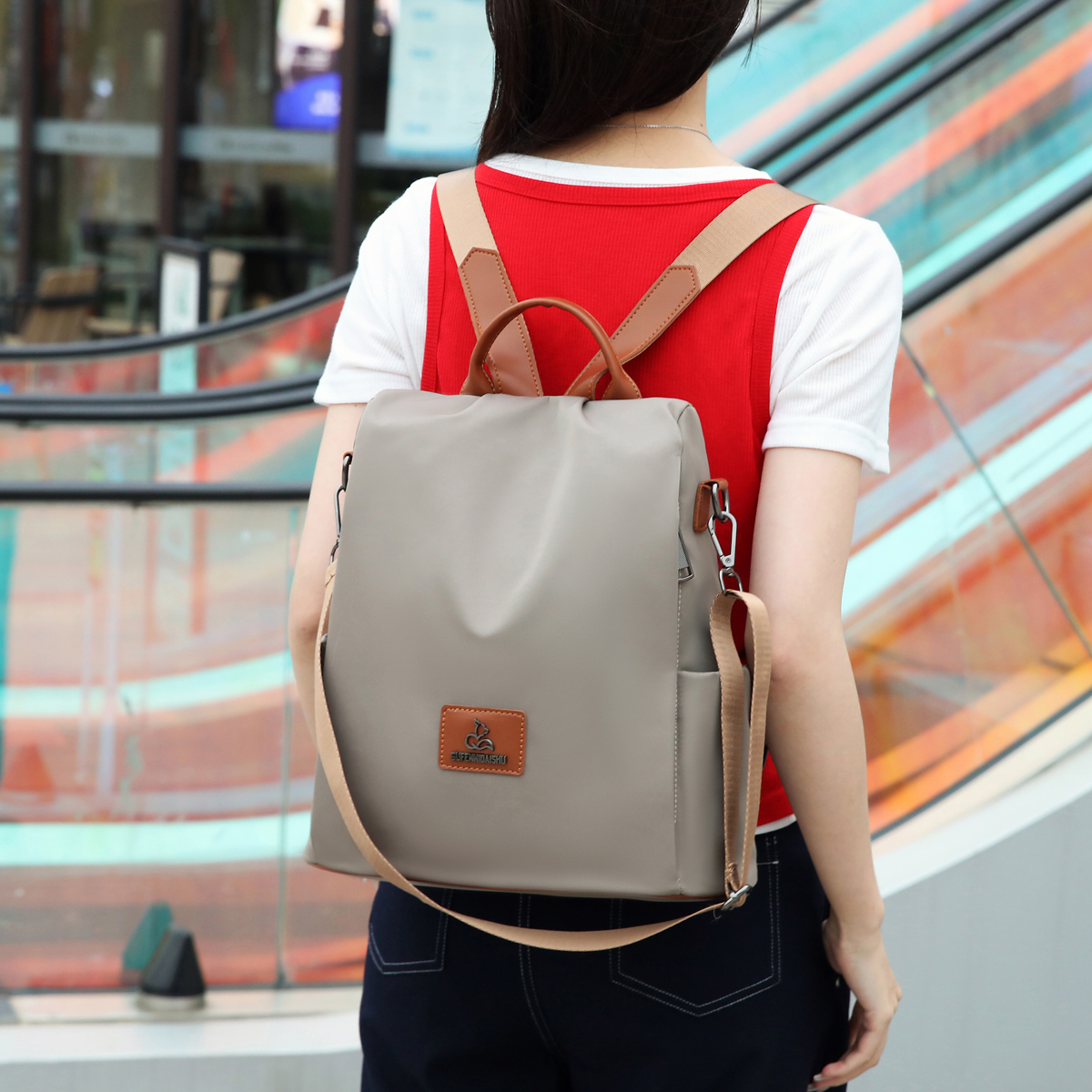 轻奢少女2025新款双肩包大容量牛津布旅行背包高级感轻便学生书包