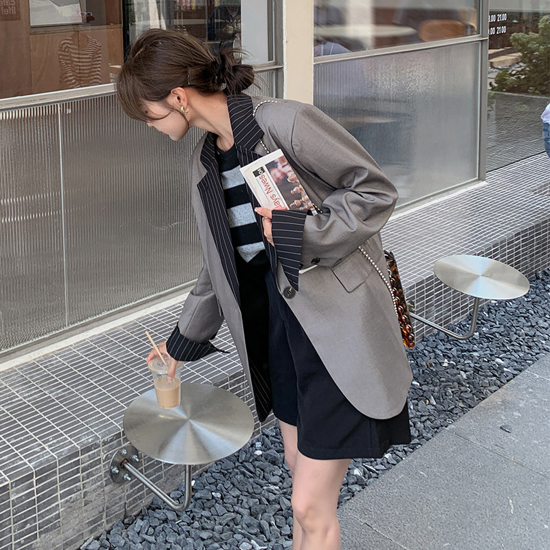 英伦风设计感小众通勤灰色西装外套女春秋季港风复古休闲气质西服，女装西装，Mushroom