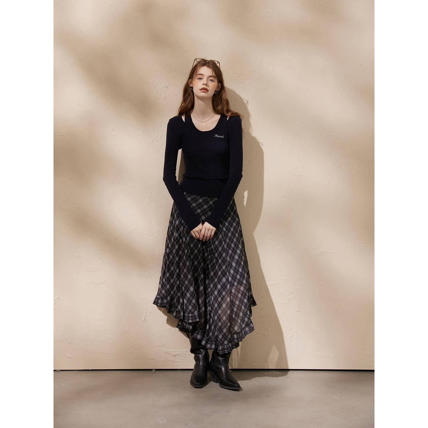 猫酱紫 纯色假两件刺绣针织衫女秋季设计感小众毛衣打底衫