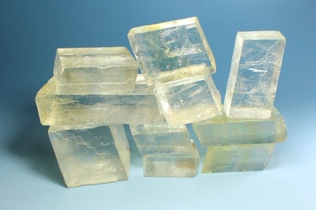 促销1毛钱1g冰洲石 天然矿物晶体矿石教学 标本 原石宝石收藏家