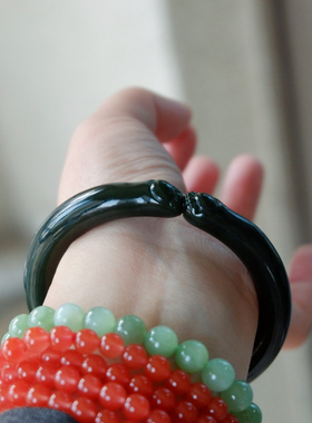 「墨碧」和田玉俄罗斯碧玉浓郁菠菜绿色幸运猫爪手镯55~56圈口