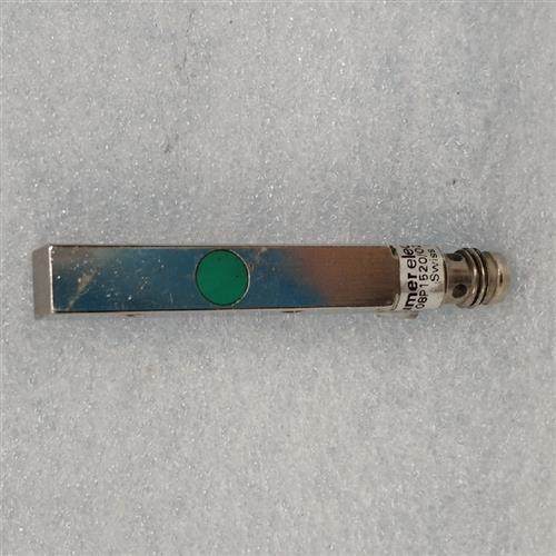 Baumer堡盟 IFFM 08P1520/O2S35L 电感式接近开关原装现货