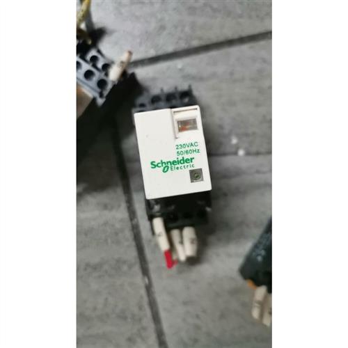 原装正品施耐德RXM4LB2P7小型中间继电器AC230V4议价