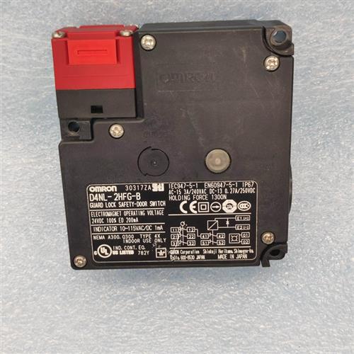 /欧姆龙 电磁安全门开关D4NL-2HFG-B  日本原装二手拆机现货