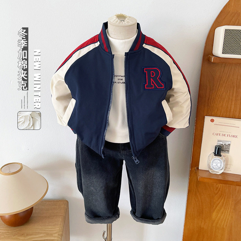风之谷2025冬季新款童装儿童韩版撞色字母夹克男童夹棉棒球服外套