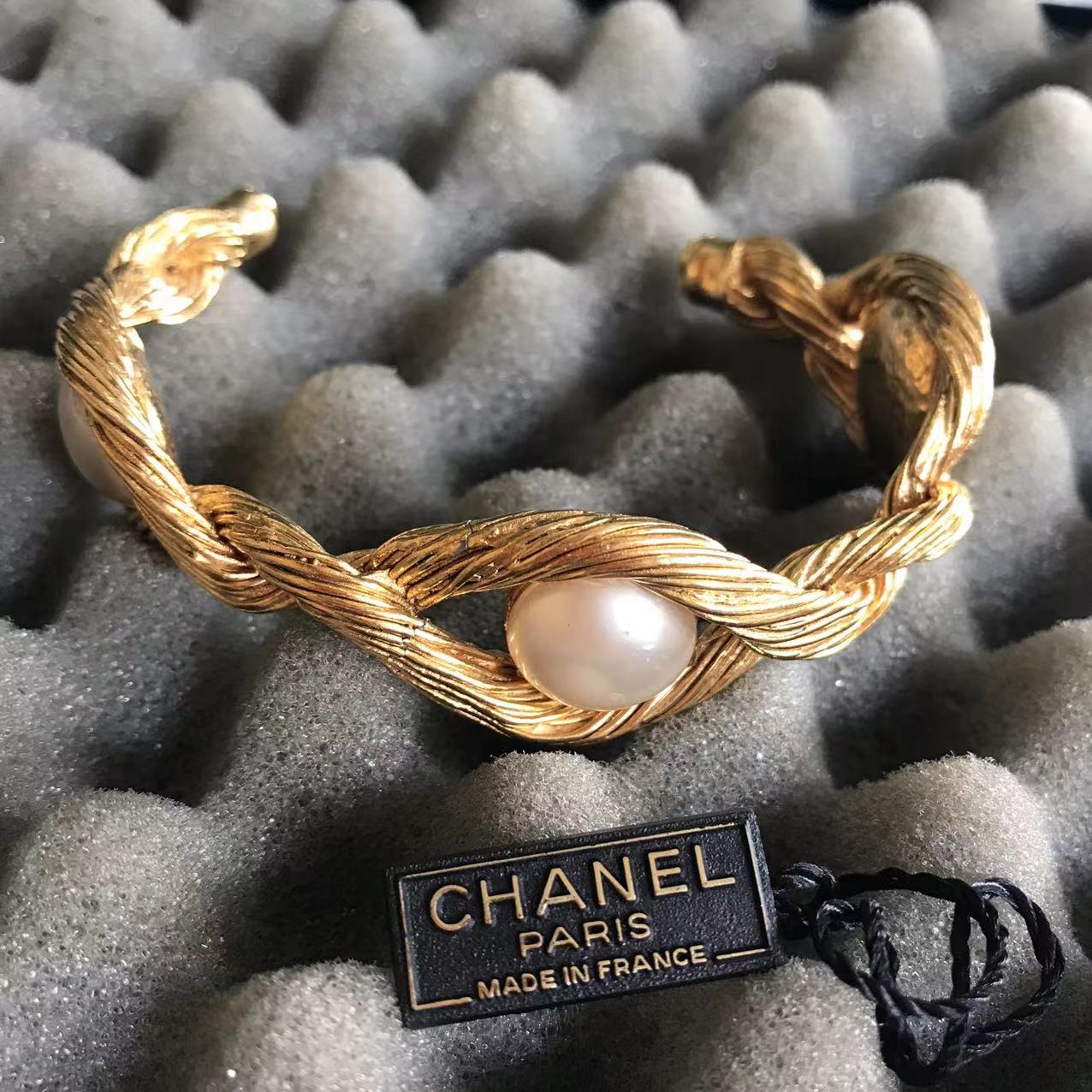 Chanel香奈儿金色麻花珍珠款手镯Vintage复古时尚休闲个性女首饰