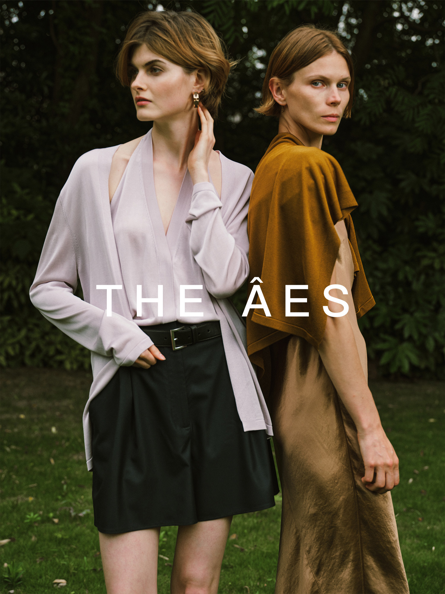 安上THE AES｜抒写新古典 90s 清贵真丝挂脖吊带针织防晒开衫套装