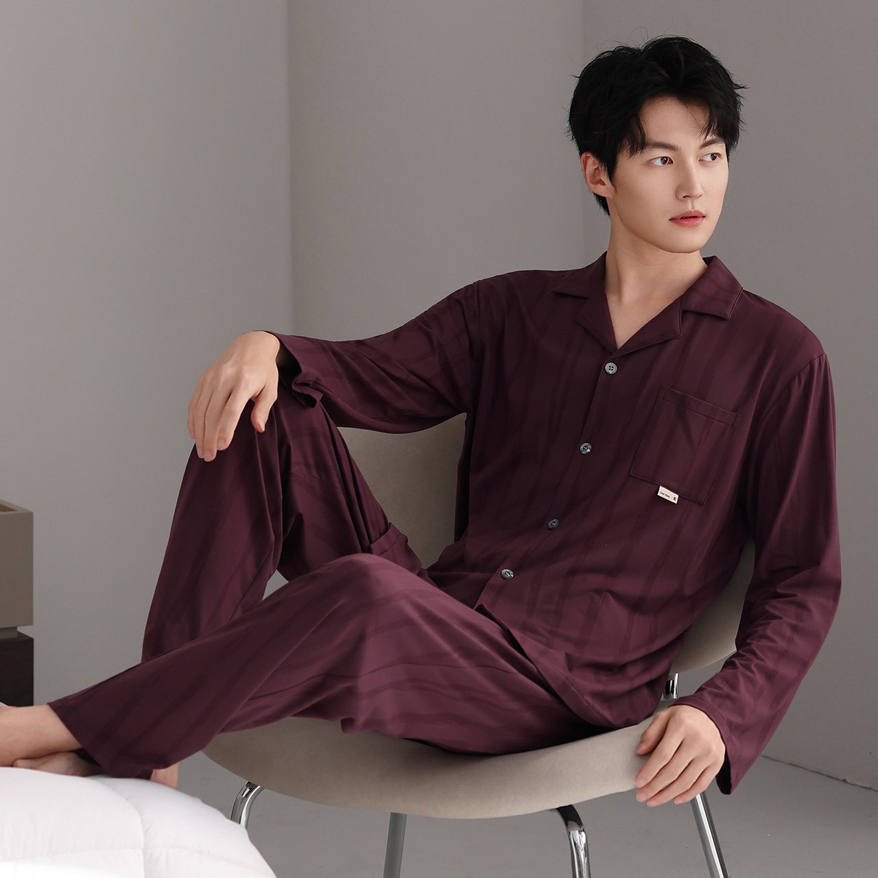 莫代尔睡衣男士长袖春秋季条纹开衫新款时尚高级感酒红色家居服