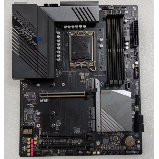 技嘉B760AORUSMASTER4代内存