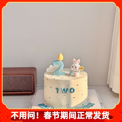 简约款兔宝宝周岁生日宴蛋糕