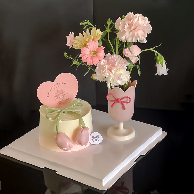 2025母亲节氛围感蛋糕装饰花杯鲜花插花杯妈妈贺卡花苞郁金香丝带,节庆用品/礼品,蛋糕/烘焙装饰用品,淘宝优惠券,粉丝福利购,淘宝优惠卷