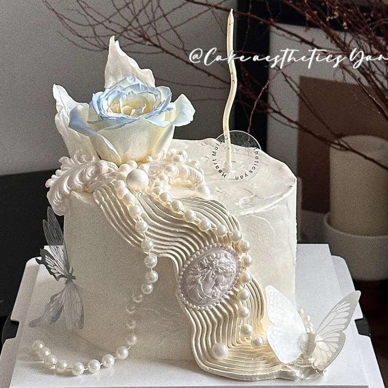 梦幻简约仙女蝴蝶生日蛋糕装饰插件淡蓝色花朵玫瑰摆件适合送女生,节庆用品/礼品,蛋糕/烘焙装饰用品,淘宝优惠券,粉丝福利购,淘宝优惠卷