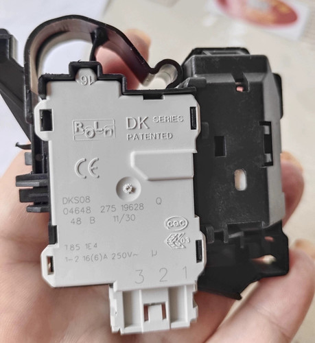 适用惠而浦洗衣机CFCR701111 FFCR70110门锁门开关
