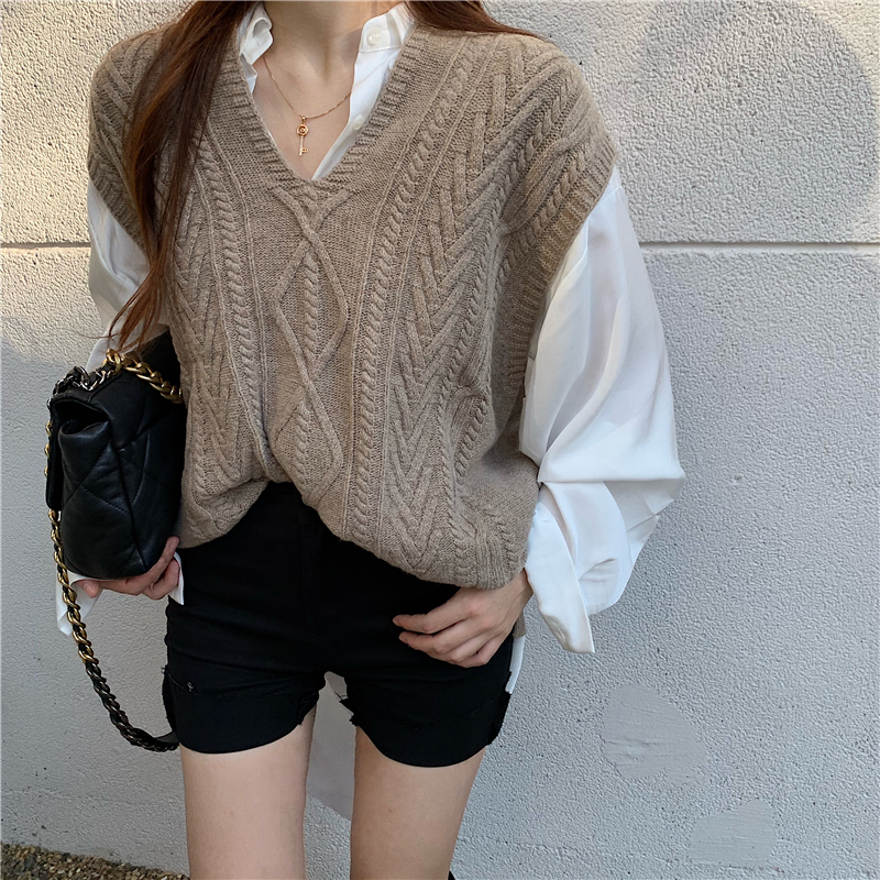 Real shot real price Korean V-neck twist vest sweater + bandage shirt dress