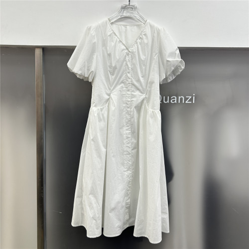 欧洲站欧货2026夏季新款法式气质女装连衣裙V领泡泡袖A版过膝长裙